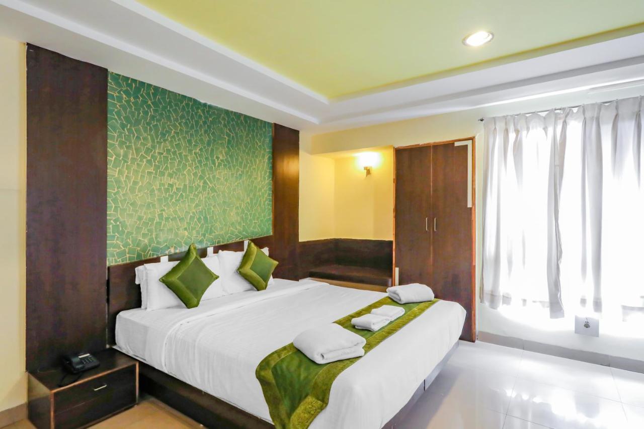 Treebo Trend Paradise, Indore Hotel Exterior photo