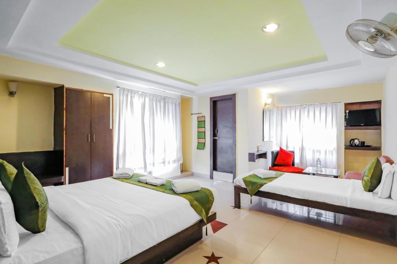 Treebo Trend Paradise, Indore Hotel Exterior photo