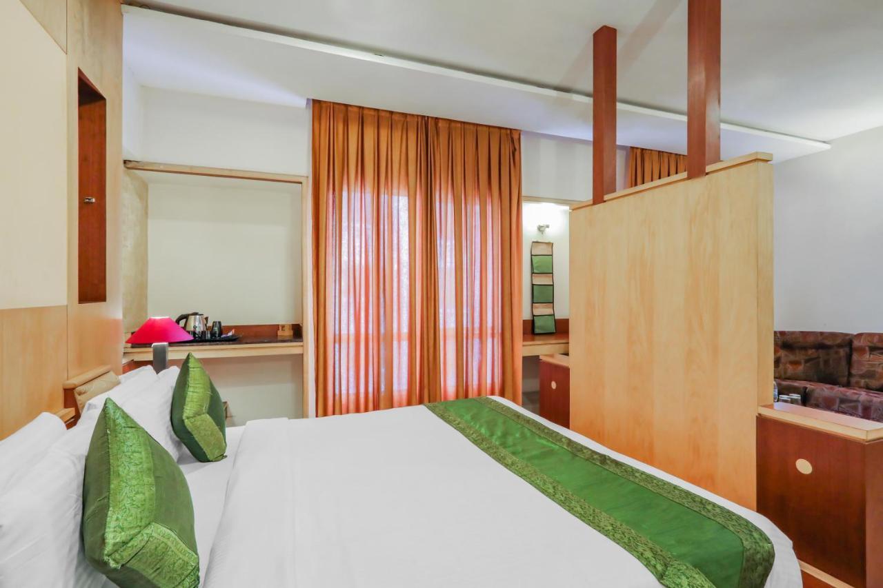 Treebo Trend Paradise, Indore Hotel Exterior photo