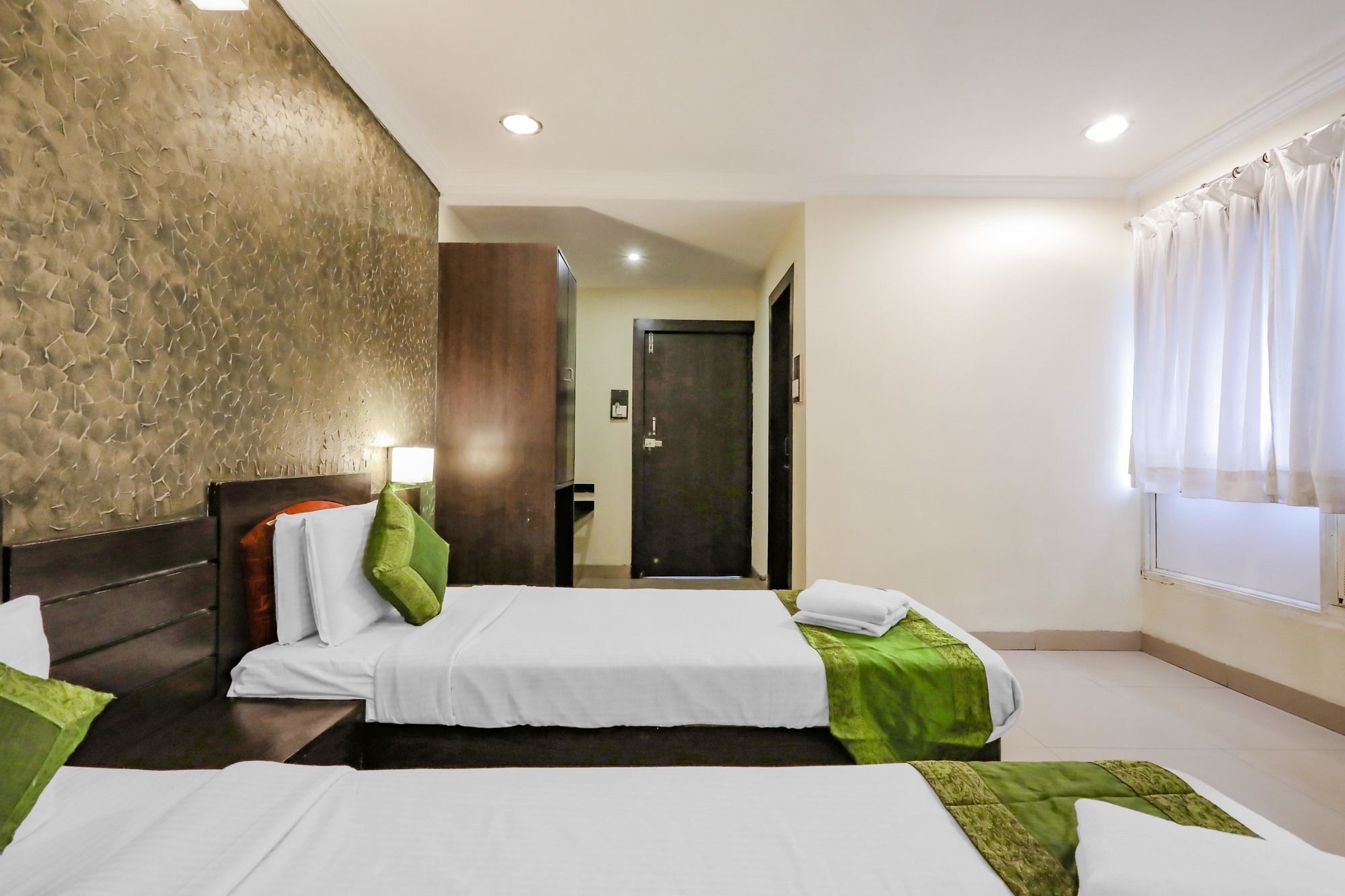 Treebo Trend Paradise, Indore Hotel Exterior photo