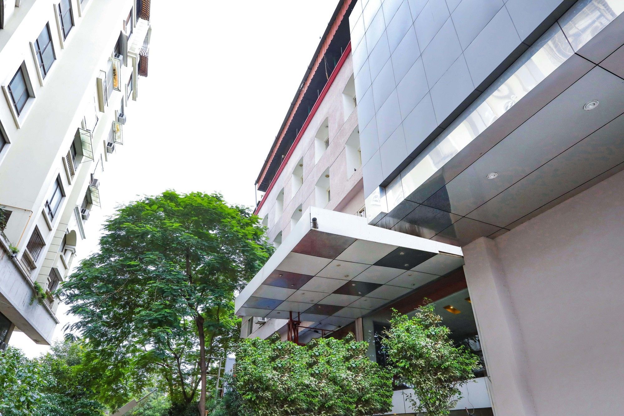 Treebo Trend Paradise, Indore Hotel Exterior photo